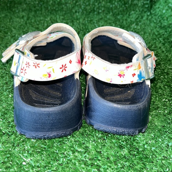 Birki's BIRKENSTOCK  flower Sandals Super cute! - Picture 4 of 7